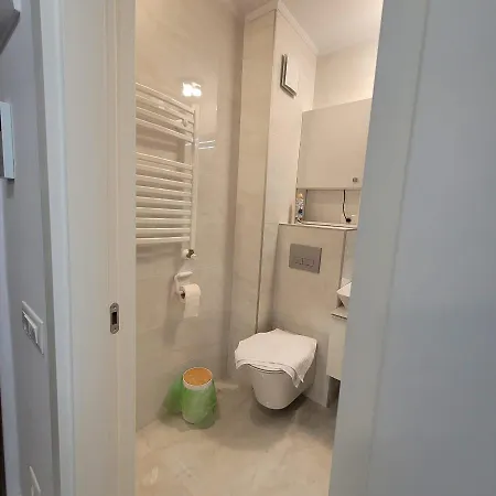 10 - Catedral - Free Parking * בוקרשט