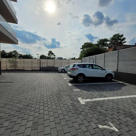 10 - Catedral - Free Parking