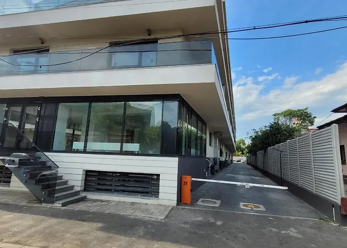 10 - Catedral - Free Parking شقة بوخارست